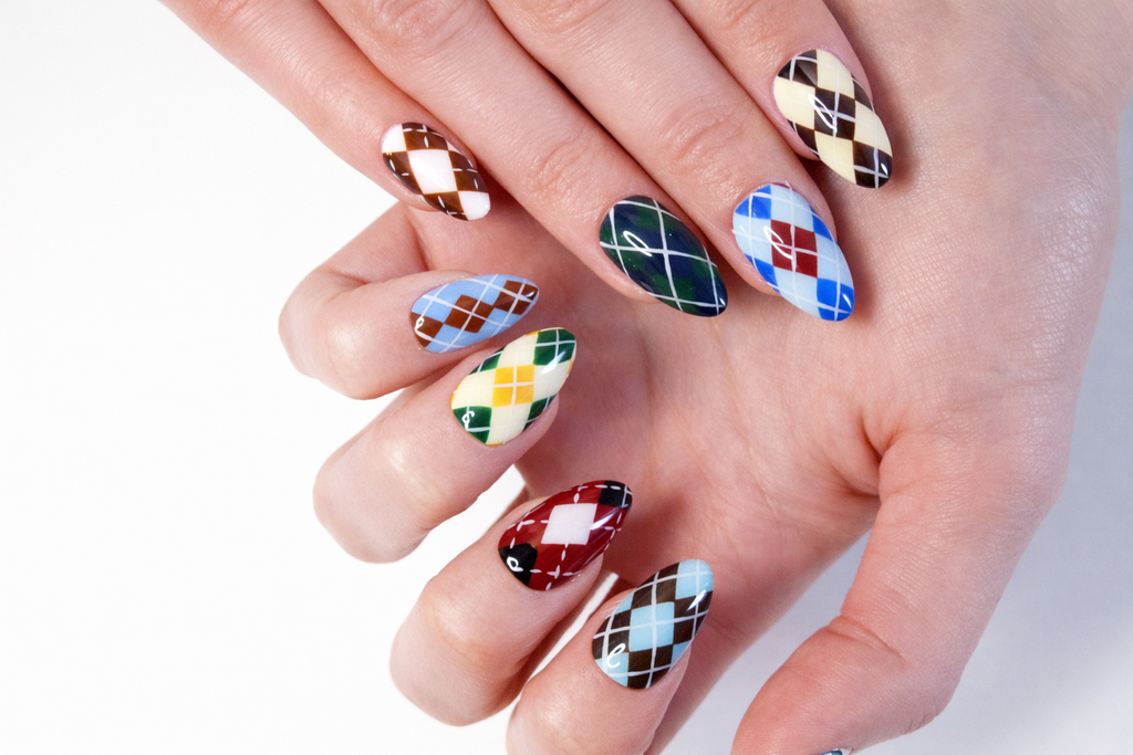 Argyle Pop — press-on nails faits main Mimi