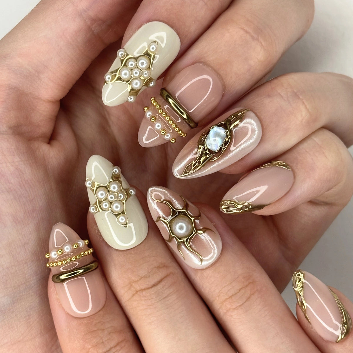 From Gold — press-on nails faits main Mimi