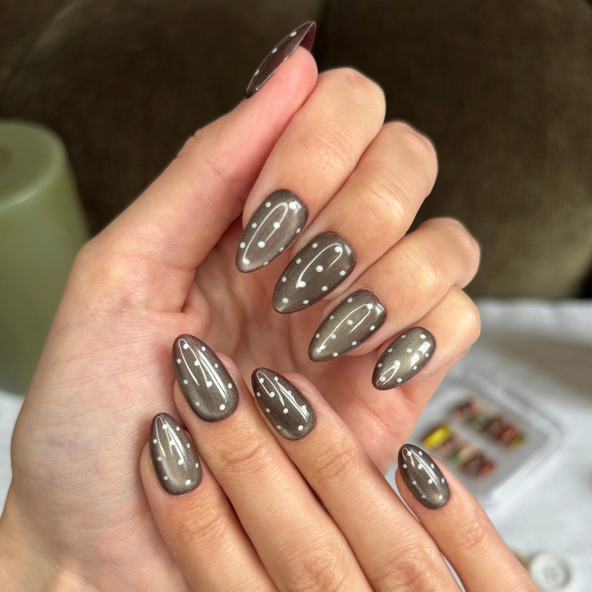 Mocha Dots