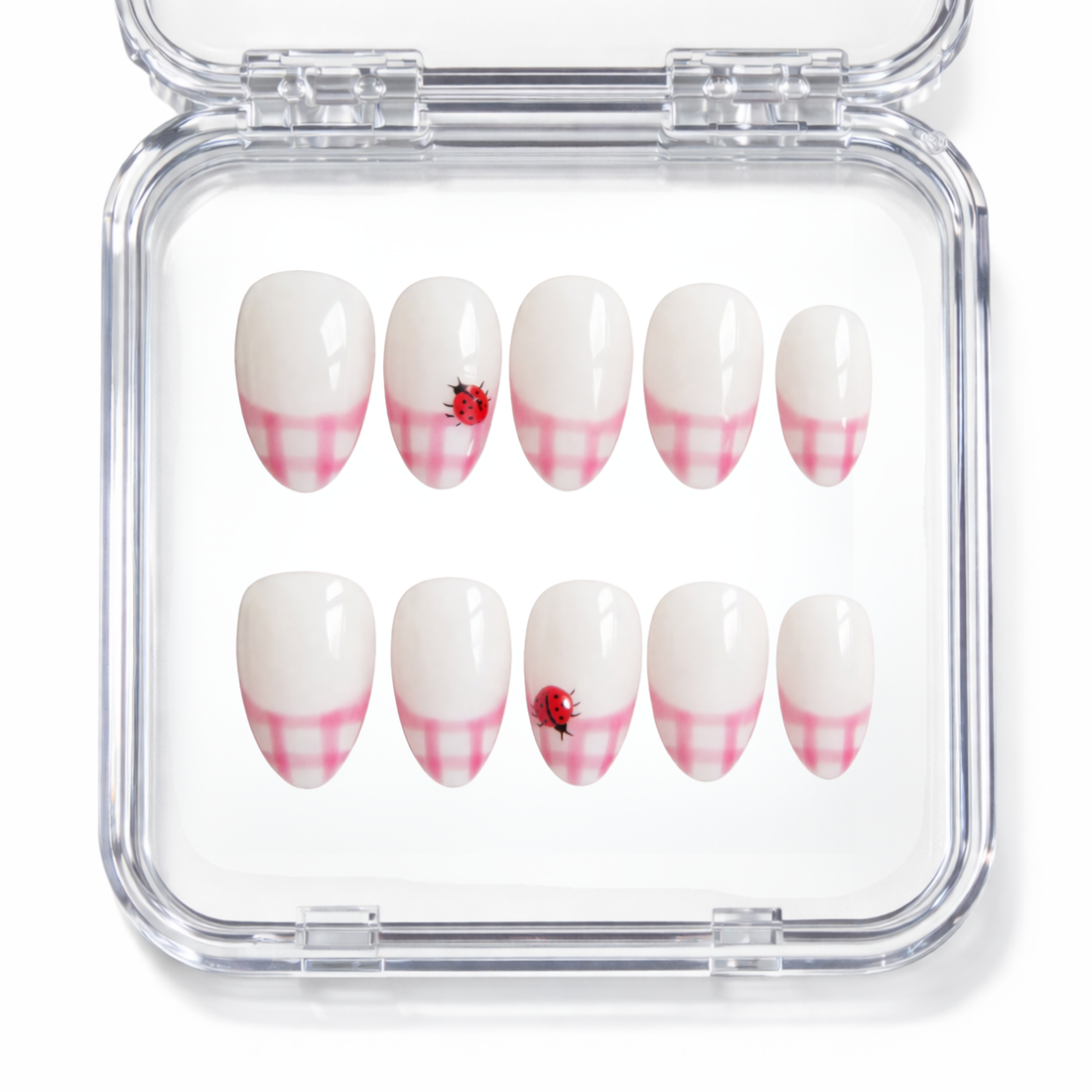 Set de 10 faux ongles press-on Lady Bug french vichy rose avec coccinelles dans leur boîtier — faits main en gel — Mimi Press-On