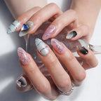 Doll Clash — press-on nails faits main Mimi
