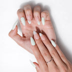 Green Envy — press-on nails faits main Mimi